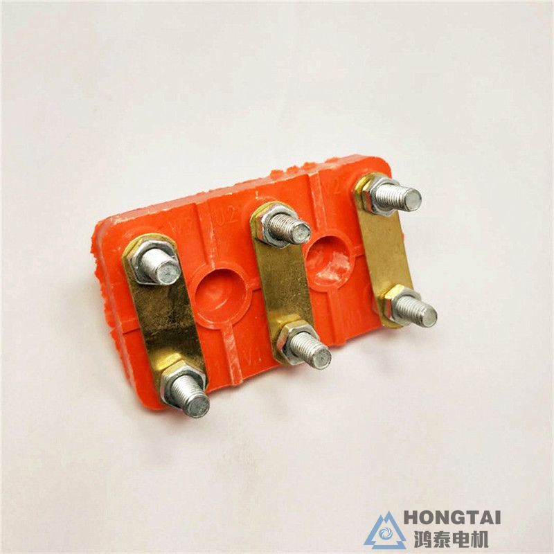 YB3-315L1-4电机接线板