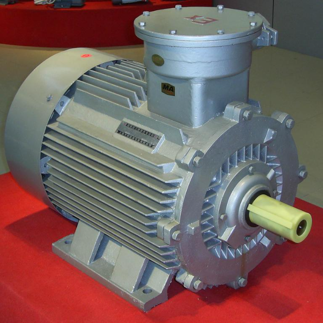 YB3-315L1-4防爆电机45°角实拍